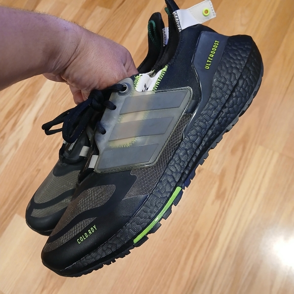 adidas Other - Adidas UltraBoost 22 Cold.RDY Running/Athletic Lifestyle Shoes Size 10.5…